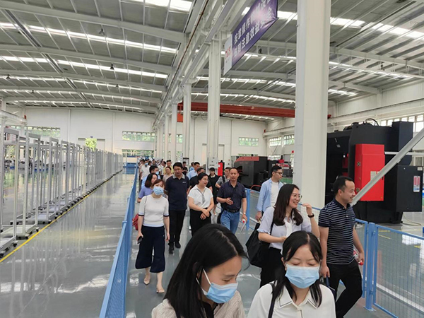 1652338494228310.jpg 05.jpg